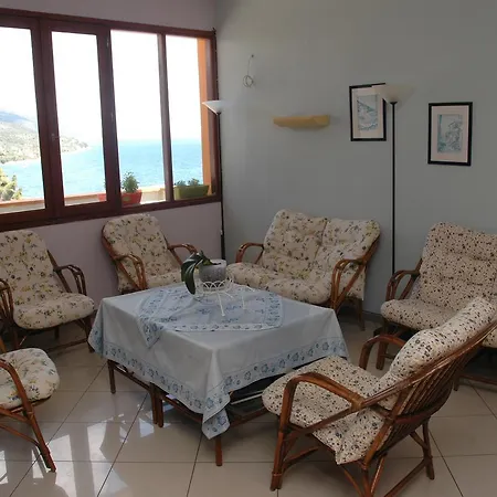 Agnanti Hotel Kalamakia