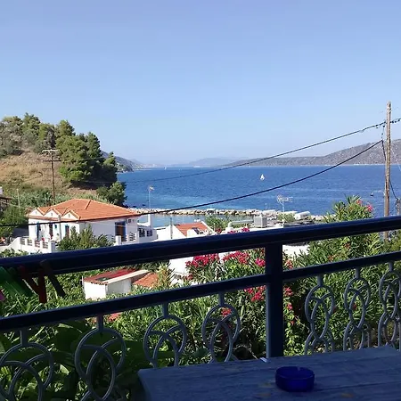 Agnanti Hotell Kalamakia